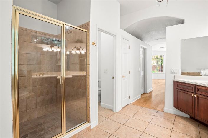 Image No.24-4 Bed Property for sale