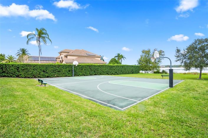 Image No.57-4 Bed Property for sale