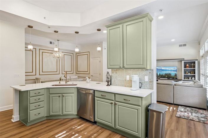 Image No.12-3 Bed Property for sale