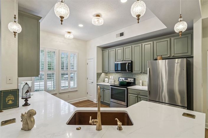 Image No.14-3 Bed Property for sale