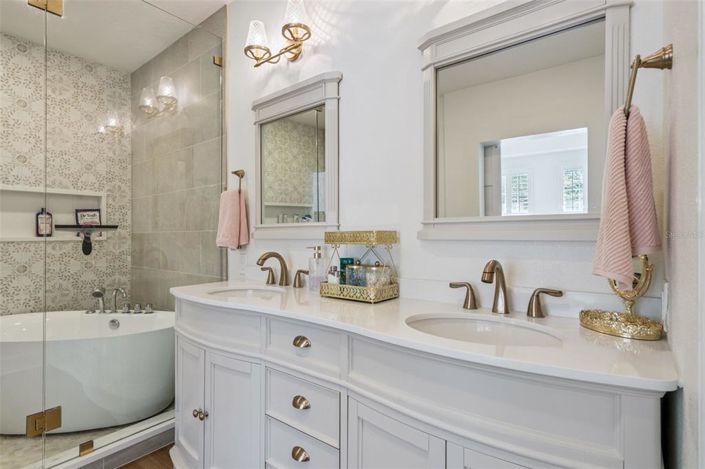 Image No.29-3 Bed Property for sale