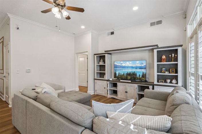 Image No.8-3 Bed Property for sale