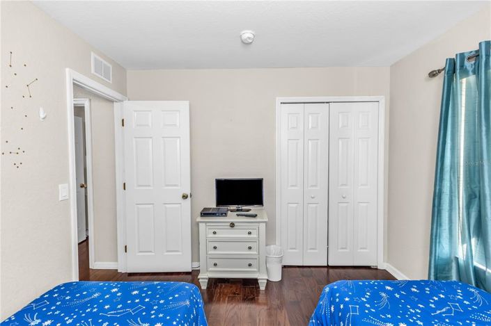 Image No.16-4 Bed Townhouse for sale