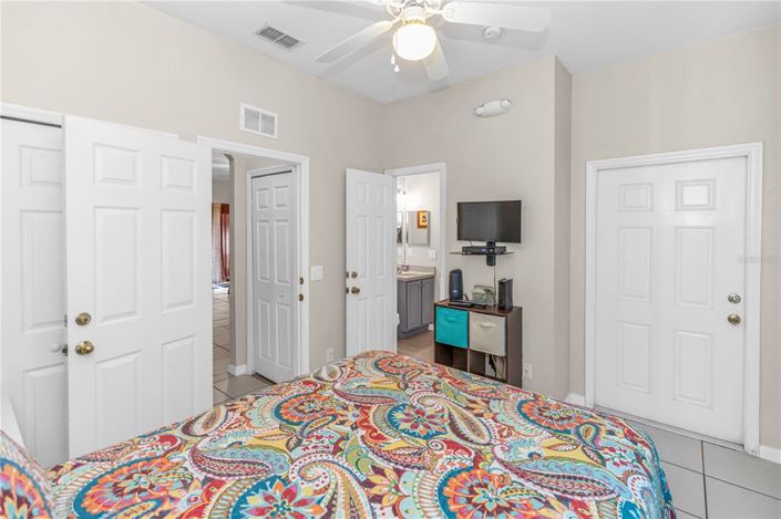 Image No.5-4 Bed Townhouse for sale