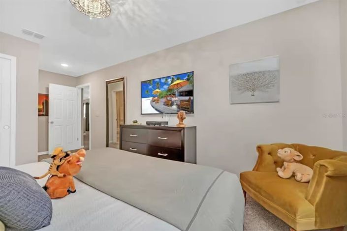 Image No.17-5 Bed Townhouse for sale