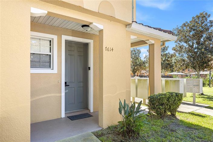 Image No.2-3 Bed Townhouse for sale