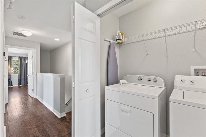 Image No.25-3 Bed Townhouse for sale