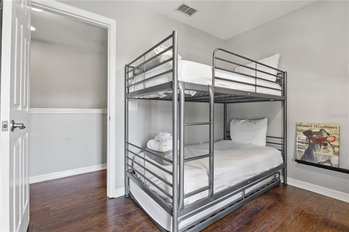 Image No.33-3 Bed Townhouse for sale