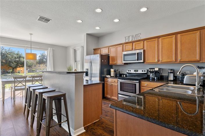 Image No.4-3 Bed Townhouse for sale