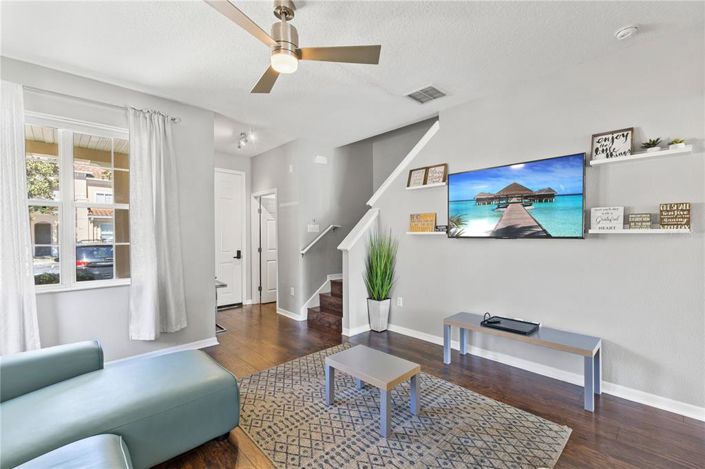 Image No.8-3 Bed Townhouse for sale