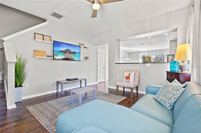 Image No.9-3 Bed Townhouse for sale