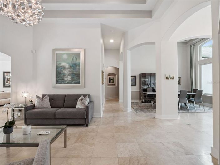 Image No.38-6 Bed Property for sale