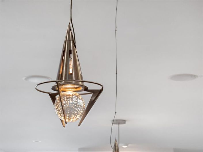 Image No.45-6 Bed Property for sale