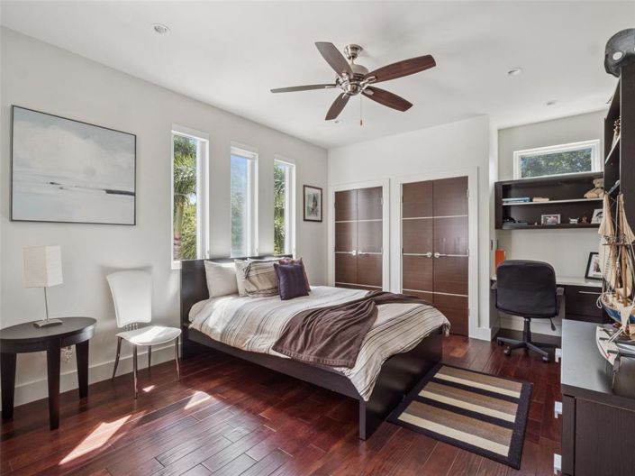 Image No.49-6 Bed Property for sale