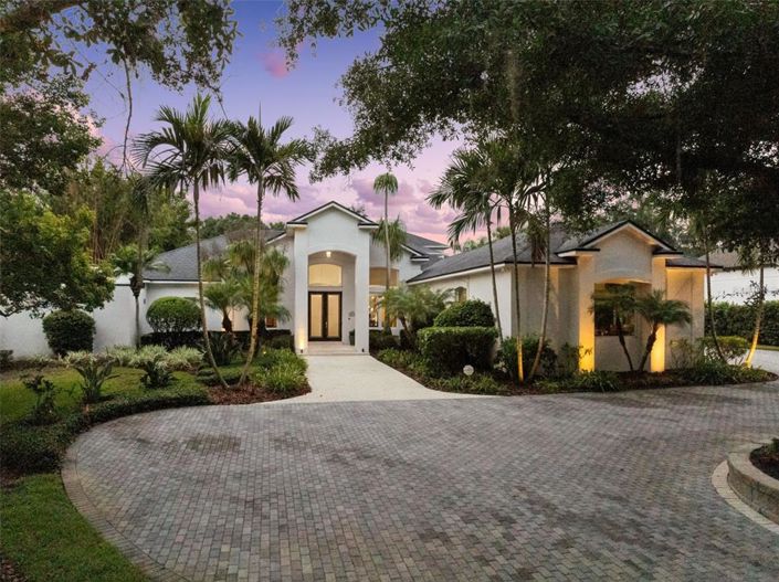 Image No.63-6 Bed Property for sale