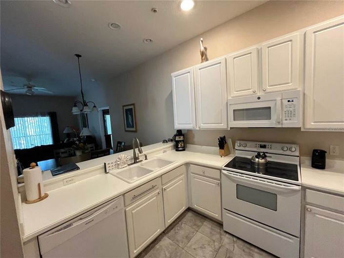 Image No.9-3 Bed Property for sale