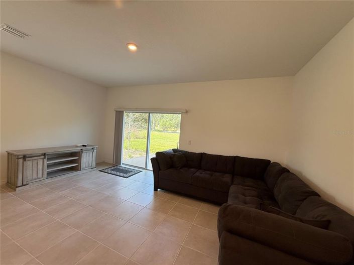 Image No.13-3 Bed Townhouse for sale