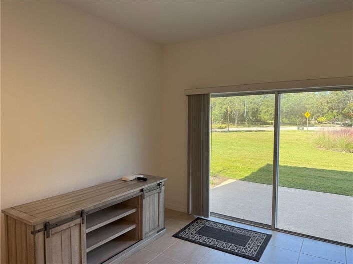 Image No.15-3 Bed Townhouse for sale