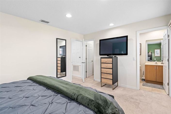 Image No.11-2 Bed Townhouse for sale