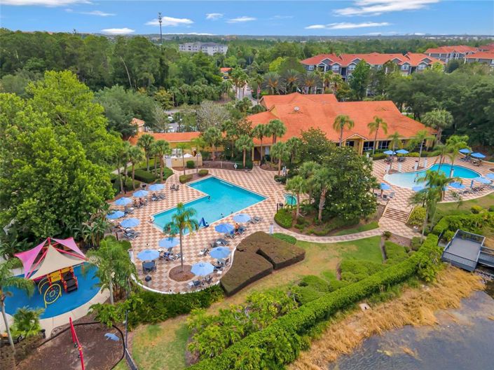 Image No.2-Maison de ville de 2 chambres à vendre à Kissimmee