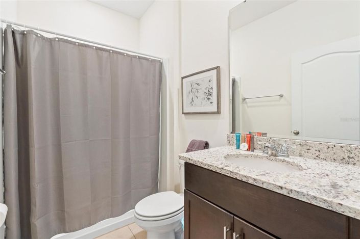 Image No.19-6 Bed Property for sale