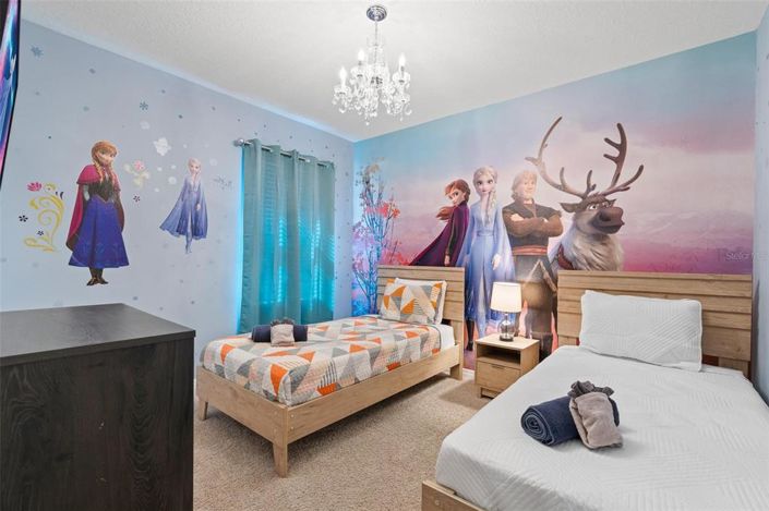 Image No.29-6 Bed Property for sale