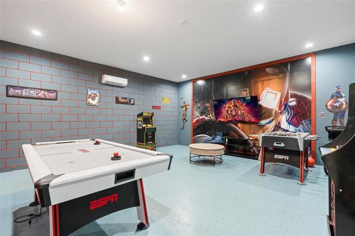 Image No.37-6 Bed Property for sale