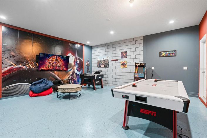 Image No.38-6 Bed Property for sale