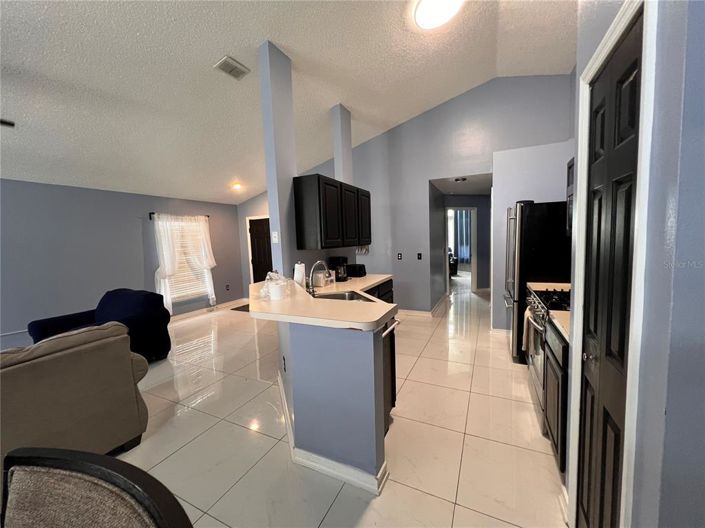 Image No.10-Propriété de 4 chambres à vendre à Davenport