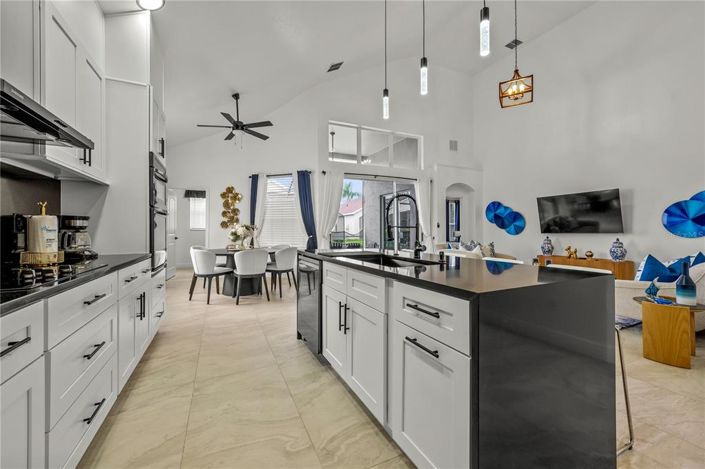 Image No.9-Propriété de 5 chambres à vendre à Kissimmee