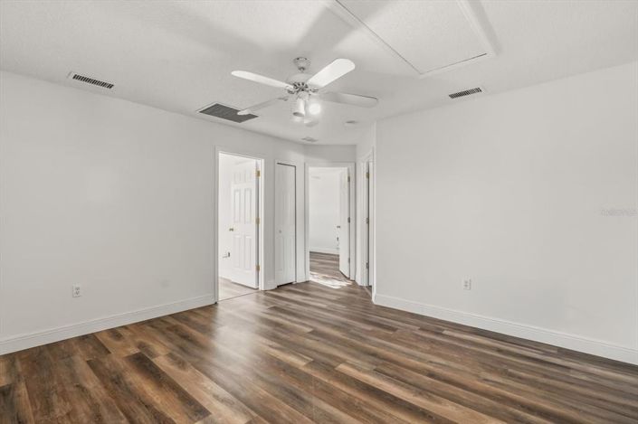 Image No.21-6 Bed Property for sale