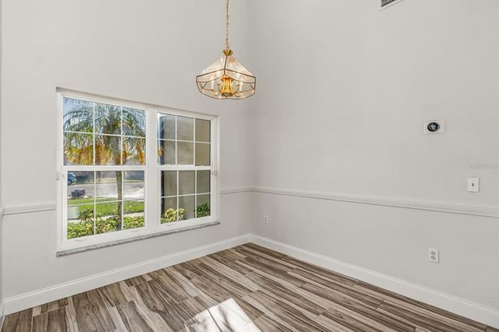 Image No.31-6 Bed Property for sale