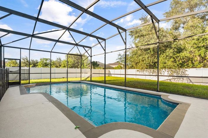 Image No.40-6 Bed Property for sale