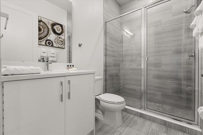 Image No.33-6 Bed Property for sale