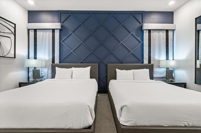 Image No.38-6 Bed Property for sale