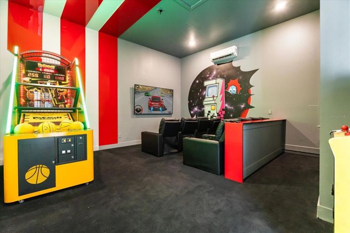 Image No.43-6 Bed Property for sale