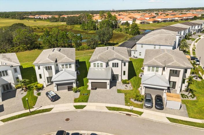 Image No.49-6 Bed Property for sale