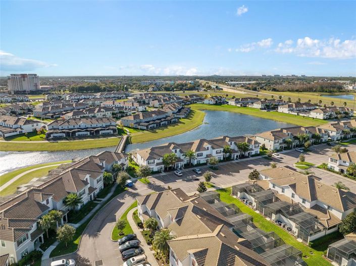 Image No.11-4 Bed Townhouse for sale