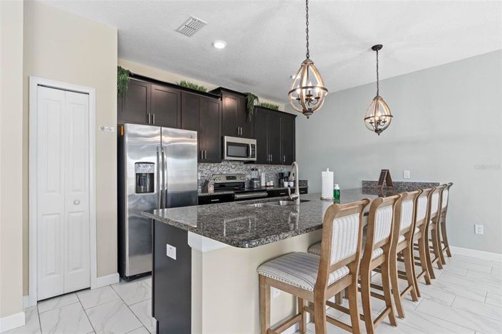 Image No.21-4 Bed Townhouse for sale