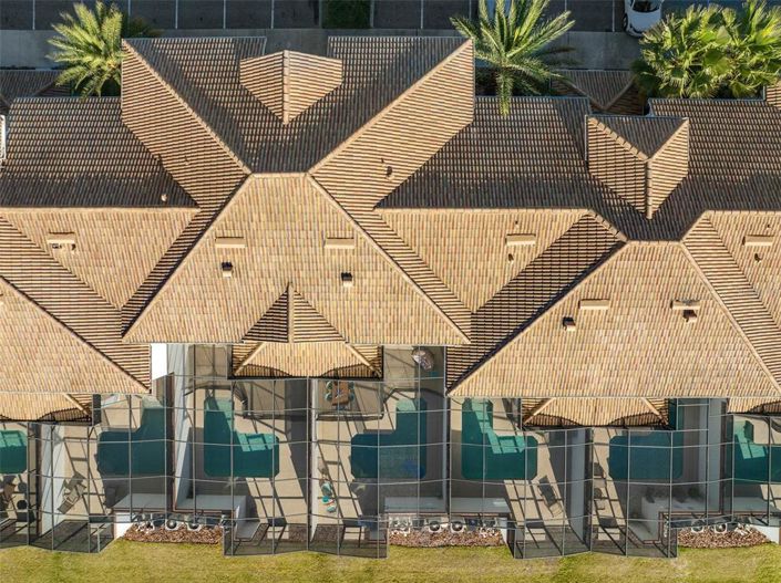 Image No.4-4 Bed Townhouse for sale