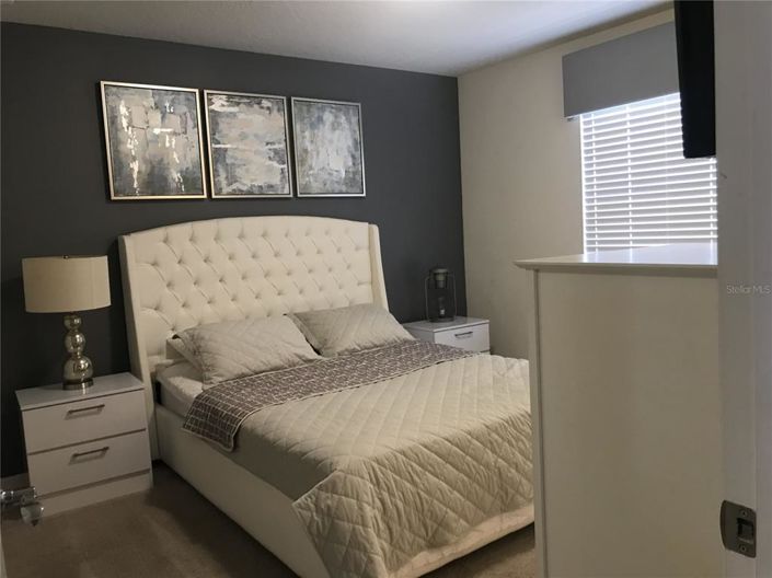 Image No.50-8 Bed Property for sale