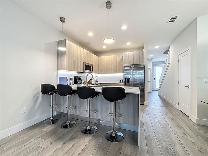 Image No.12-3 Bed Townhouse for sale