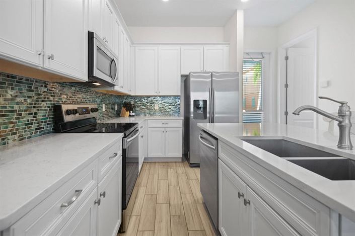 Image No.15-4 Bed Property for sale