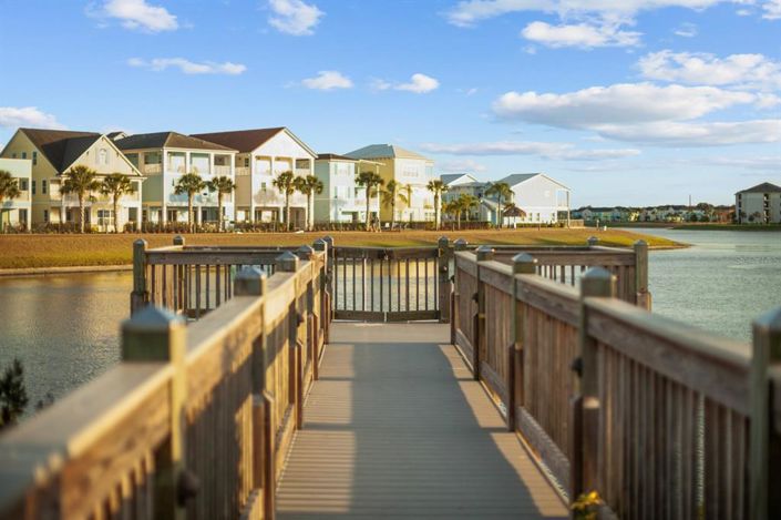 Image No.82-4 Bed Property for sale