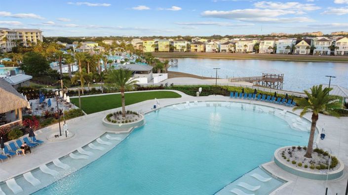 Image No.87-4 Bed Property for sale