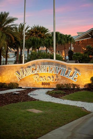 Image No.90-4 Bed Property for sale