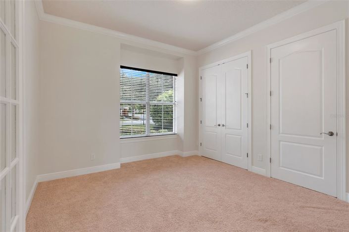 Image No.11-5 Bed Property for sale