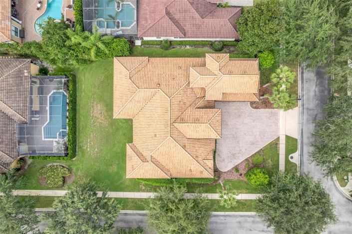 Image No.48-5 Bed Property for sale