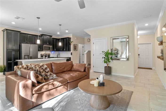 Image No.12-3 Bed Townhouse for sale