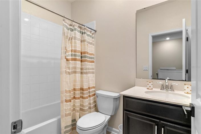 Image No.18-3 Bed Townhouse for sale